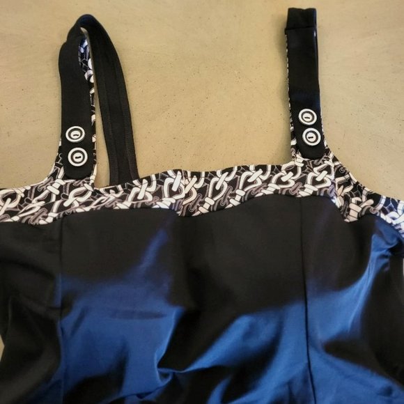 Plus Size Swim Suit Top  - 20W - Picture 4 of 4